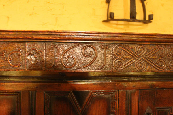 English Buffet Period James II 17 ° Century In Oak