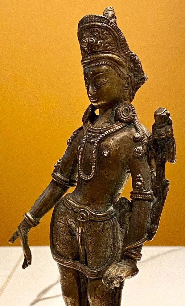 Tibet, Première Moitié Du XXème Siècle, Statuette De Tara En Bronze.