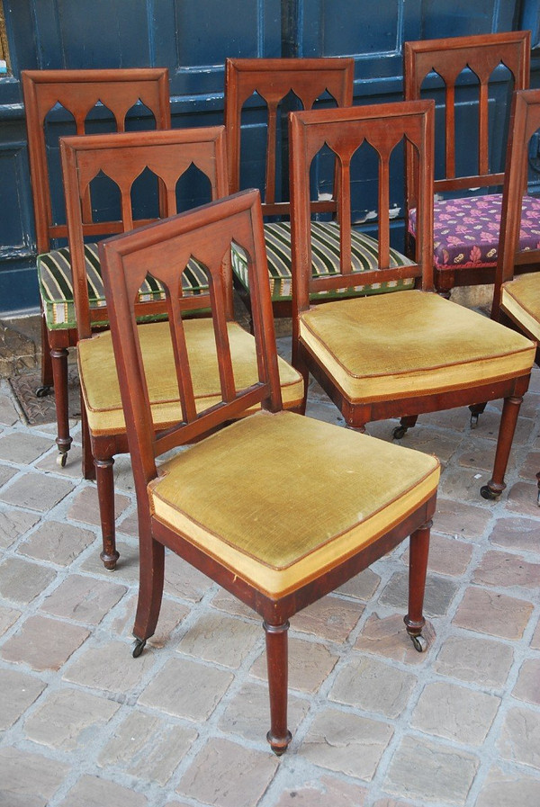 Suite De 8 Chaises En Acajou époque Restauration XIXe siècle