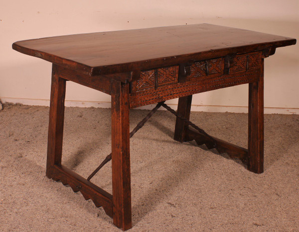 17th Century Spanish Three Drawer Chestnut Table