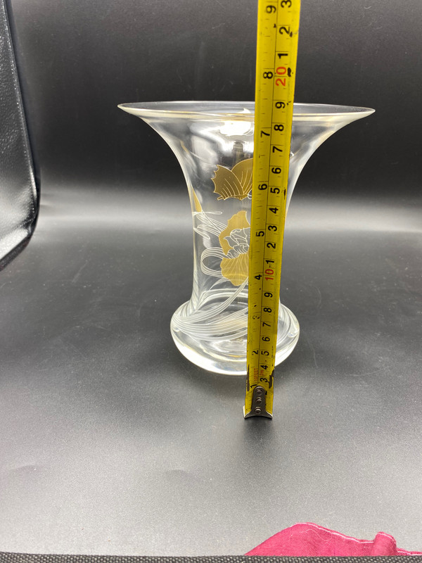 LEONARD CRYSTAL VASE