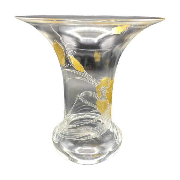 LEONARD CRYSTAL VASE