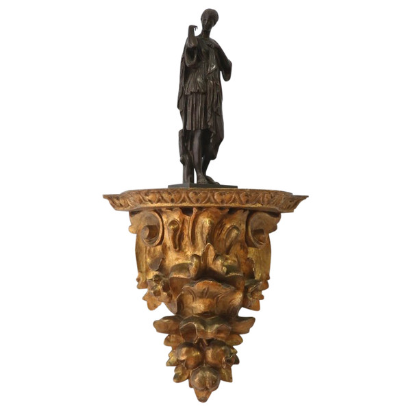 Wall console in carved and gilded wood in the Baroque style, Spain, early 20th century