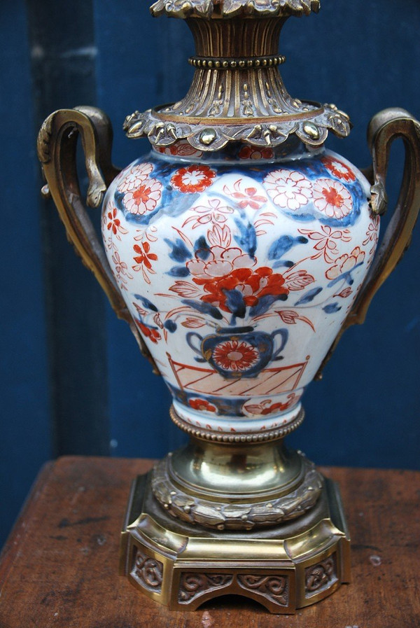 Vase Imari  Monture Bronze  Style Louis XVI