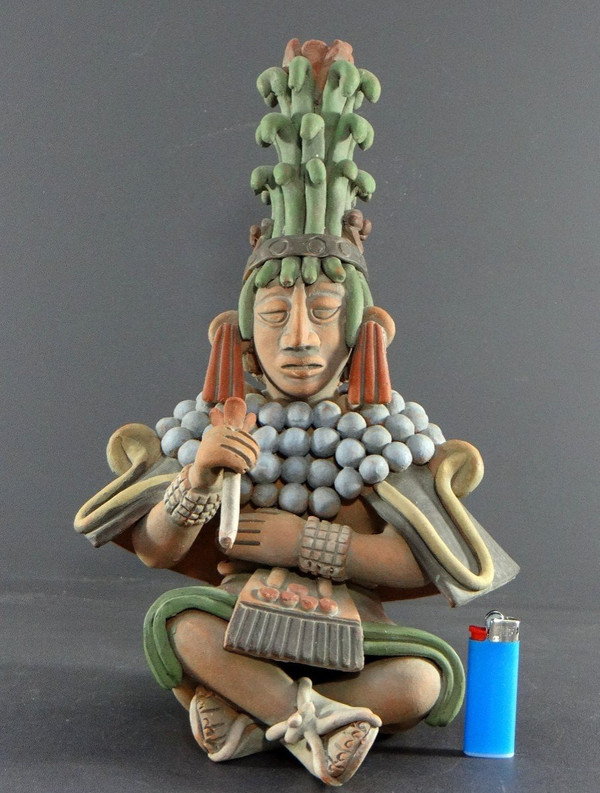 Mexiko, 1960er/1970er Jahre, Große Statue eines Aztekengottes Aus Polychromem Terrakotta.