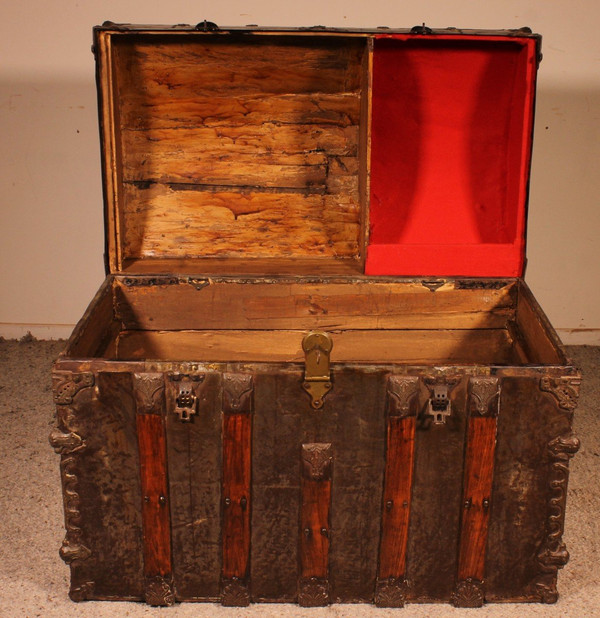 Empire Period Officer's Trunk