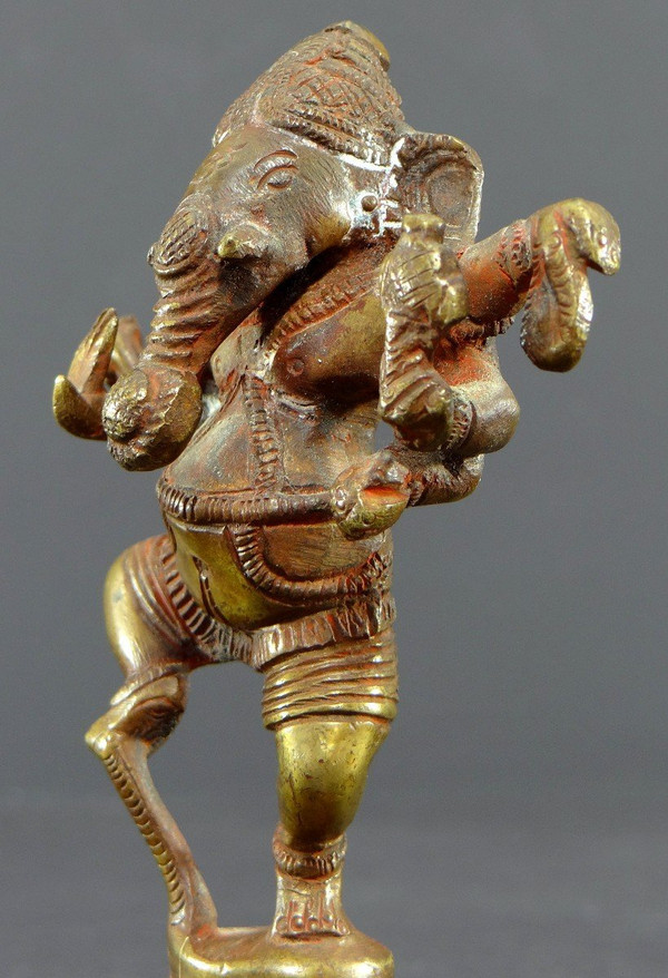 Inde, Premier Tiers Du XXème Siècle, Statuette De Ganesh En Bronze.