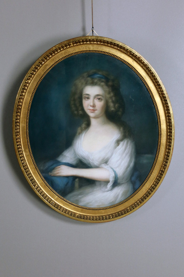 Pastel XIX ème Jeune Femme à La Robe Blanche