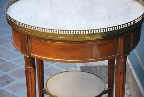 Elegant Bouillotte Table In Mahogany Louis XVI Period, 18th Century