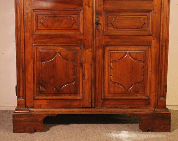 Walnut Wardrobe From the 17th Century - Italy