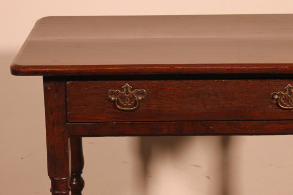 Oak Side Table -18 ° Century