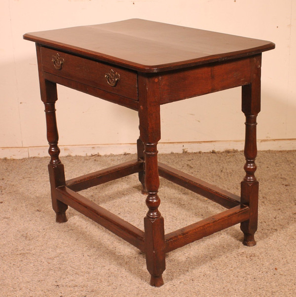 Oak Side Table -18 ° Century