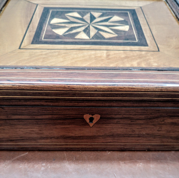 Inlaid box