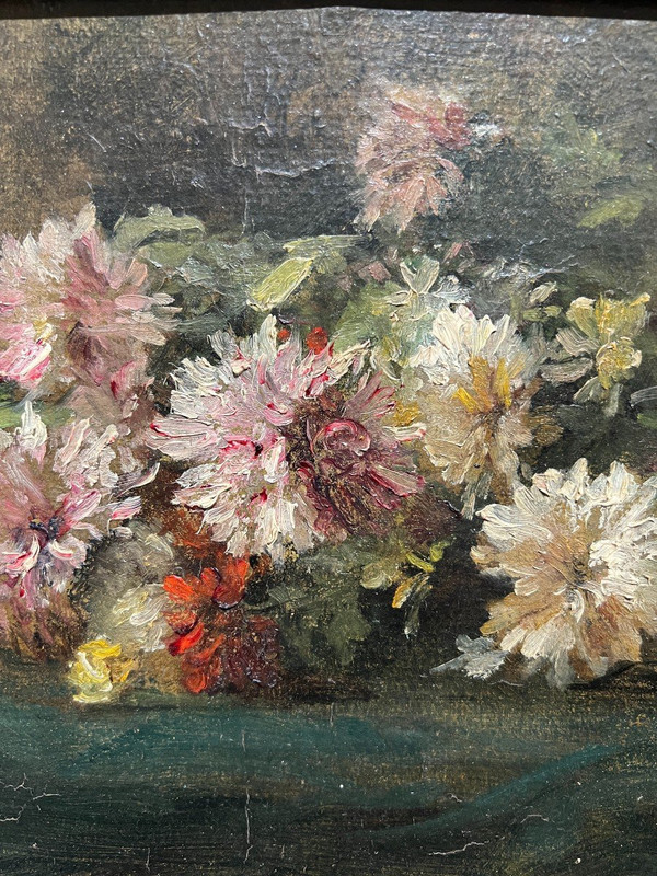 Ecole Française Vers 1880 - Jetée De Dahlias - Huile Sur Papier Monogrammé Md ?