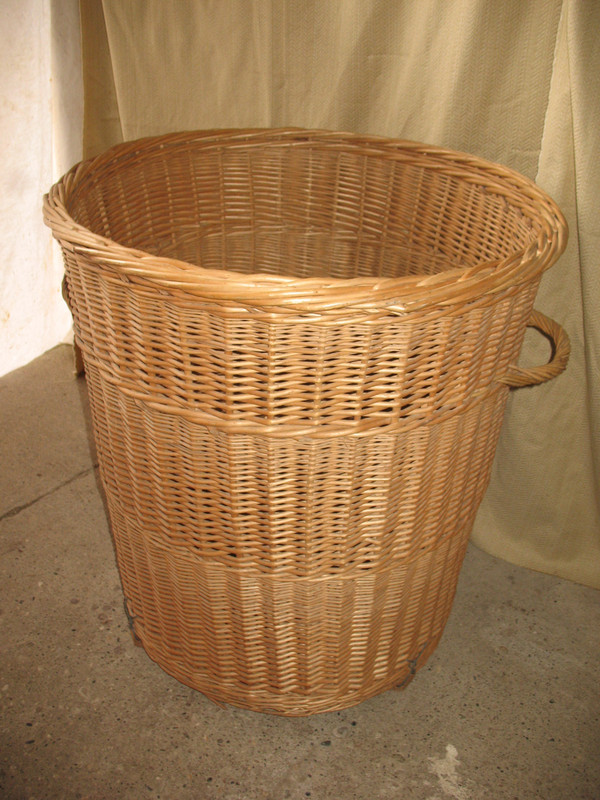 Washerwoman basket in woven wicker Very large Perfect condition