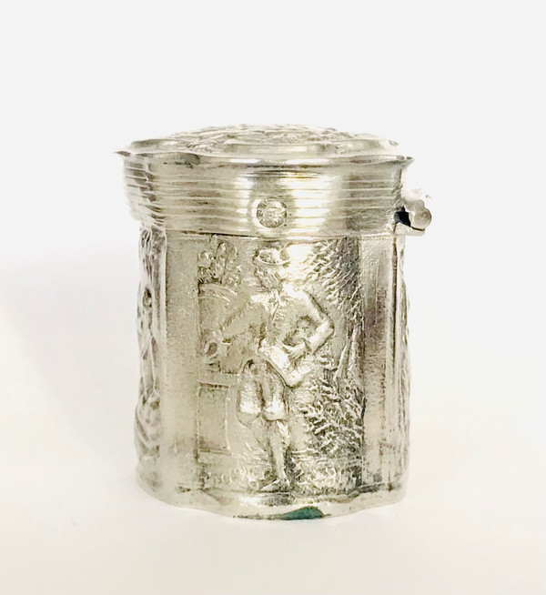 Small solid silver box Holland 19th