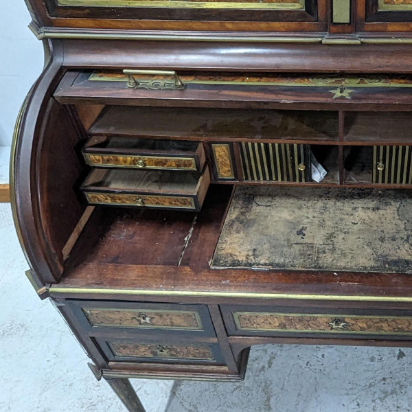 Louis XVI Period Cylinder Secretary In Bout Wood Marquetry Late 18th Century,