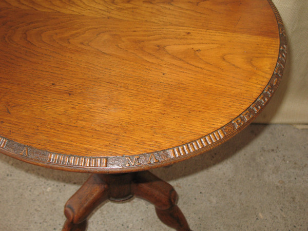 Sculpted oak pedestal table with rare base 19th time Origin Basque Country