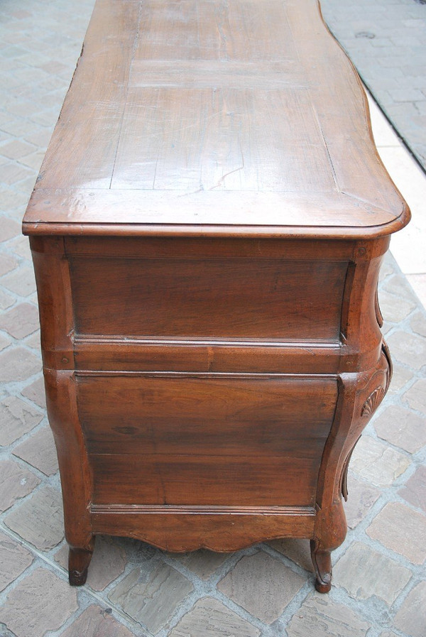 Bordelaise Commode In Walnut Eighteenth Century