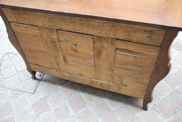 Bordelaise Commode In Walnut Eighteenth Century