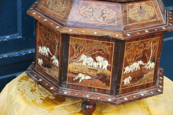 Important XVII Style Chest Decorated With Elephants