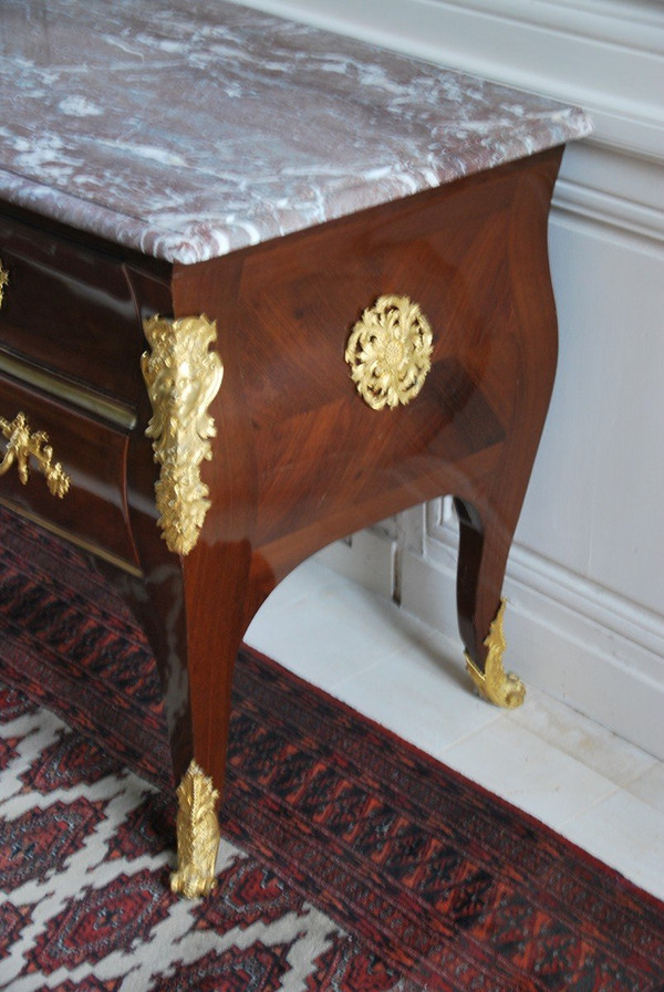 Sauteuse Commode In La Regence XVIII Attributed To Doirat