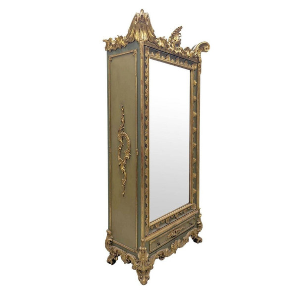 Pair Of Golden Lacquered Turinese Cabinets From The Beginning Of The Nineteenth Century.