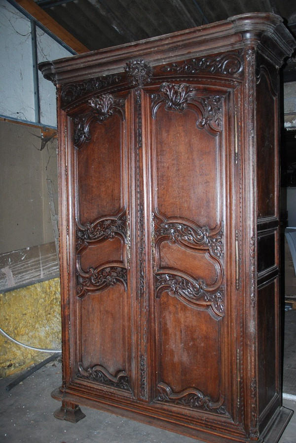 Important 18th Century Oak Chateau Wardrobe