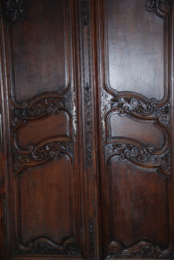 Important 18th Century Oak Chateau Wardrobe