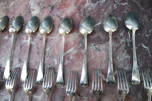 Suite Of 12 Silver Dessert Cutlery From The Nineteenth Century