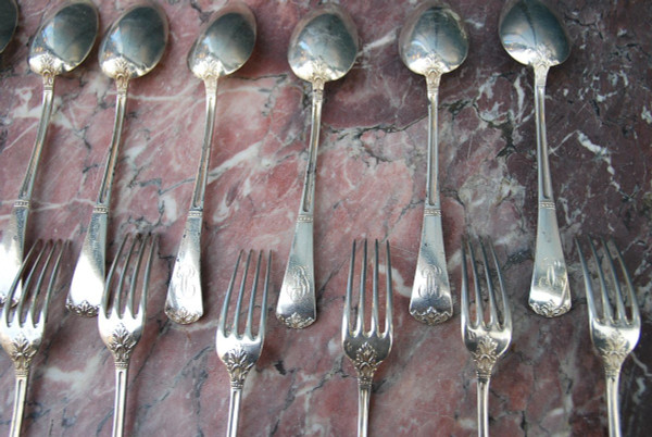 Suite Of 12 Silver Dessert Cutlery From The Nineteenth Century