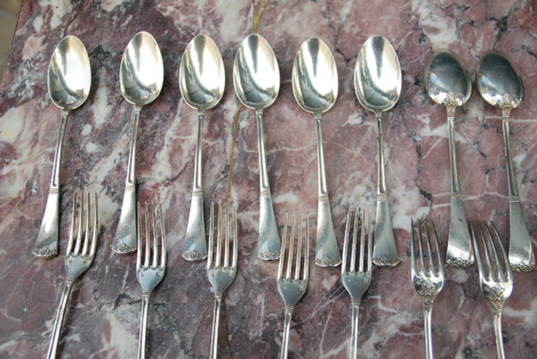 Suite Of 12 Silver Dessert Cutlery From The Nineteenth Century