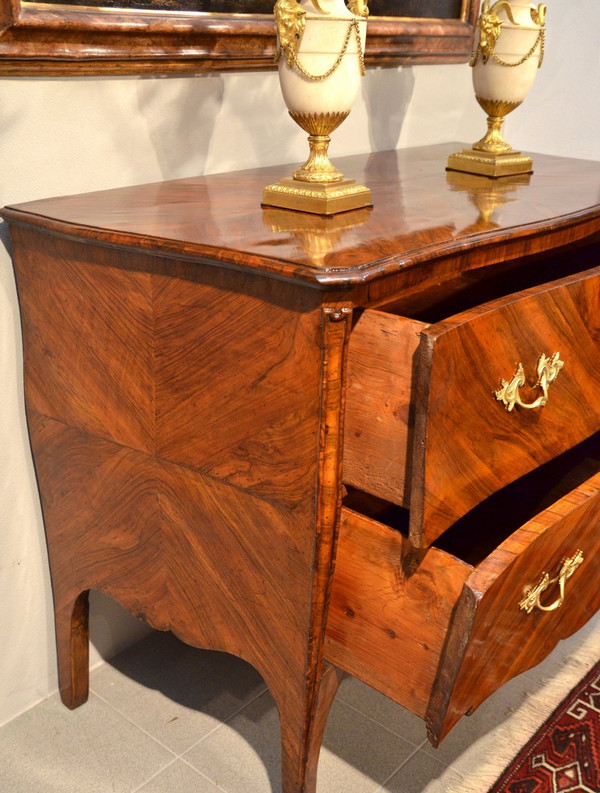 Splendid Louis XV Commode With Two Drawers, Genoa, First Half Of The Eighteenth Century