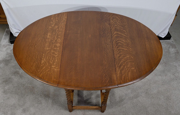 Gatelag Table in Solid Oak, England – 1920