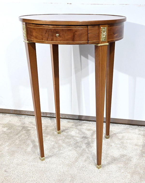 Light Mahogany Pedestal Table, Louis XVI / Directoire taste – Late 19th century