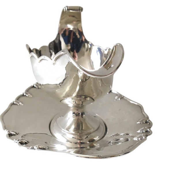 Saucière en argent en forme de navette, 19ème