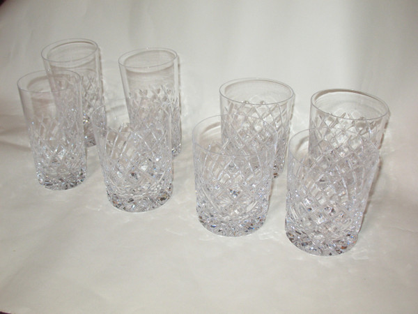 8 cut crystal glasses decorated with lattices on a starry background, 20th century