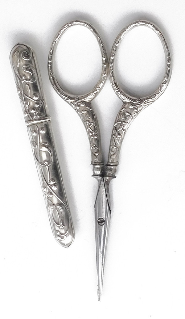 Vecchio kit da cucito in argento sterling Vischio Art Nouveau