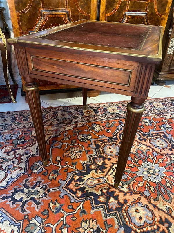 LOUIS XVI PERIOD FLAT DESK