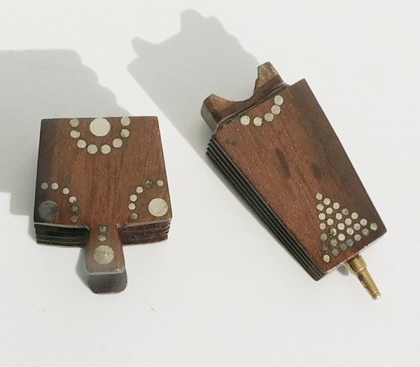  Needle case envwood bellows form 19th century