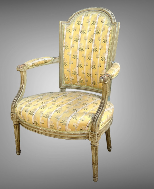 LOUIS XVI CABRIOLET ARMCHAIR FROM THE 18TH PERIOD IN LACQUERED WOOD WITH BEAUTIFUL TAPESTRY