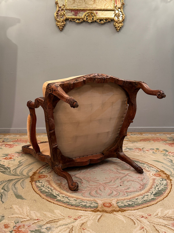 Important Armchair With Walnut Frame, Regency Period Circa 1720