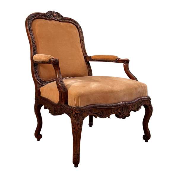 Important Armchair With Walnut Frame, Regency Period Circa 1720