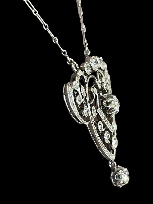 Pendentif Guirlande " belle époque "en platine et diamants