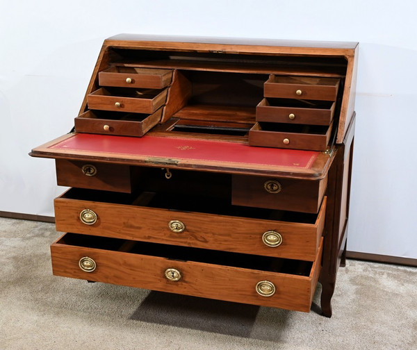 Mahogany Port Scriban Commode from Saint Martin and Cuba, Louis XV – 18th century