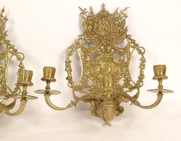 Pair of Wall Lamps 3 Lights Bronze Louis XIV Arms France Fleurs Lys Putti 19th