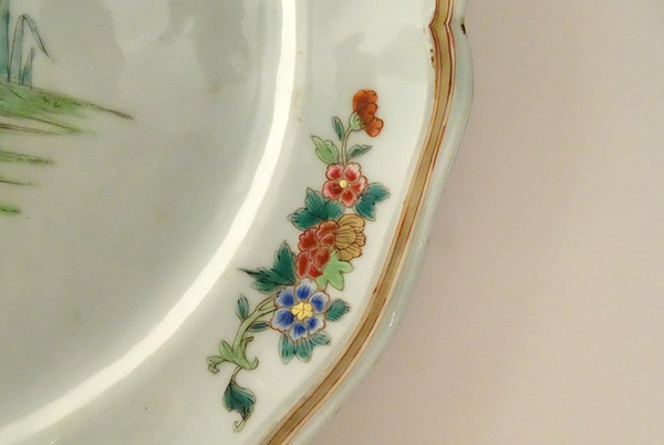 Pair of Compagnie Des Indes Porcelain Dishes Birds Pheasants Flowers 18th century