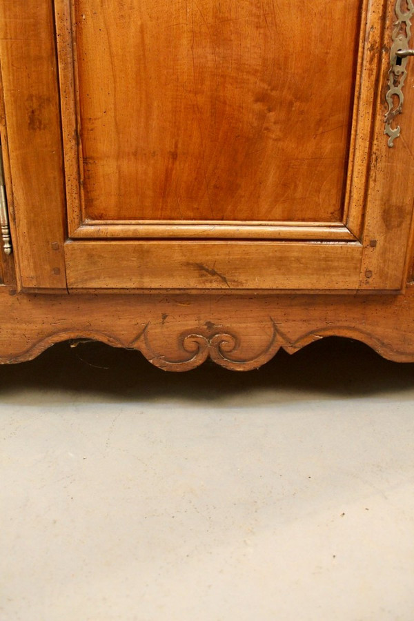 Louis XV Sideboard In 18th Century Walnut