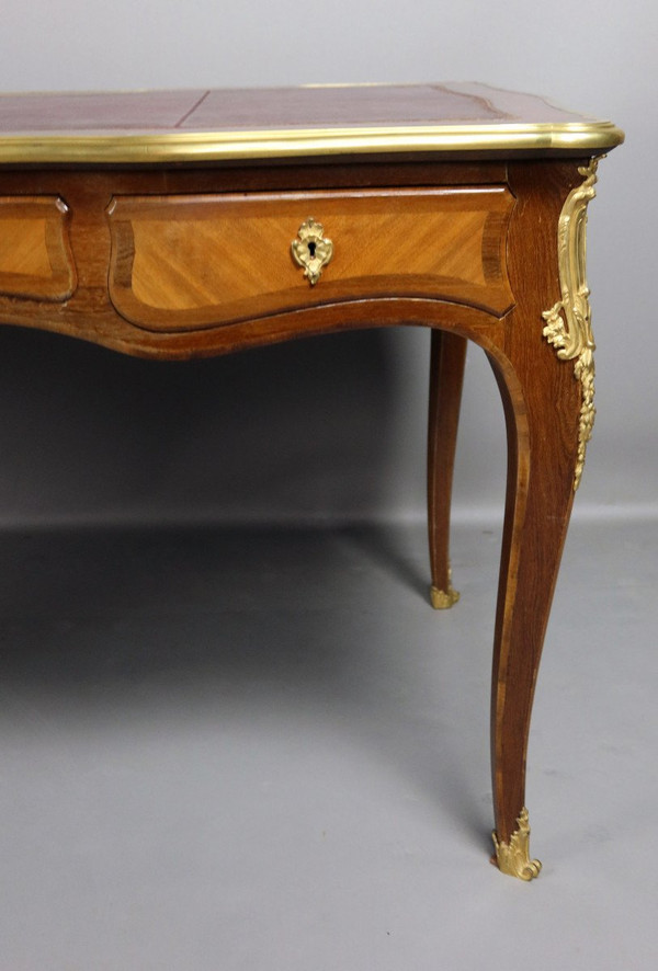 Louis XV Desk In Marquetry