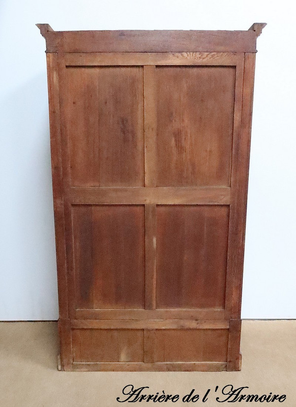 Narrow Mahogany Wardrobe – Late 19th Century